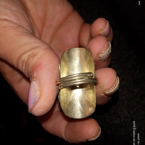 Wrap Green Stone Silver Tone Ring - Picture 9 of 9